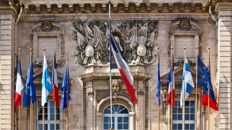 Quels postes sont proposés par la mairie de Brie-Comte-Robert en recrutement