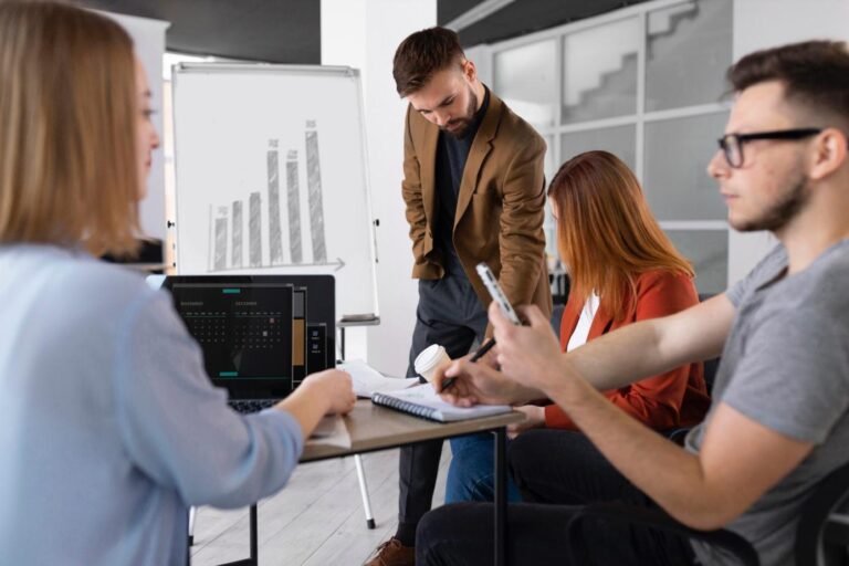 Comment Se Faire Financer Une Formation Par Pôle Emploi 35 personne consultant conseiller pole emploi financement formation