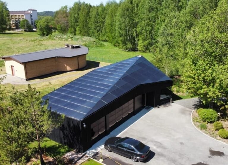 Comment Refaire Sa Toiture Avec Des Panneaux Solaires Efficacement